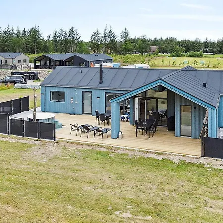 Luxury Retreat In *